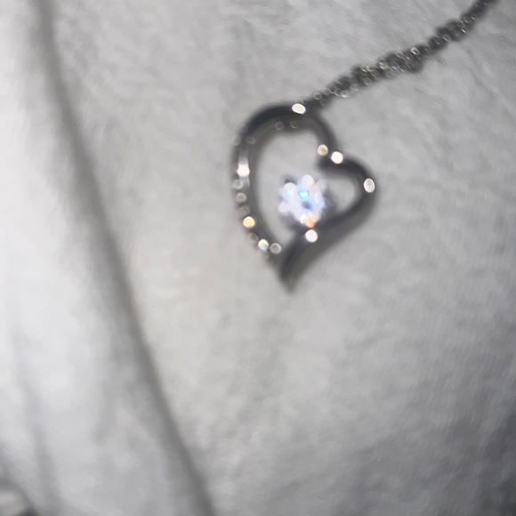 Silver diamond heart Necklace - Picture 2 of 3